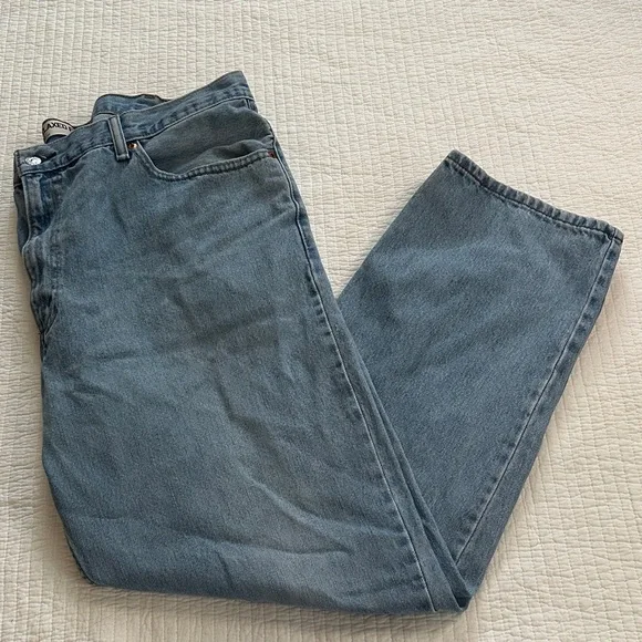 Levi's Men's Relaxed Fit Denim Jeans - Classic Blue - Picture 2 of 5